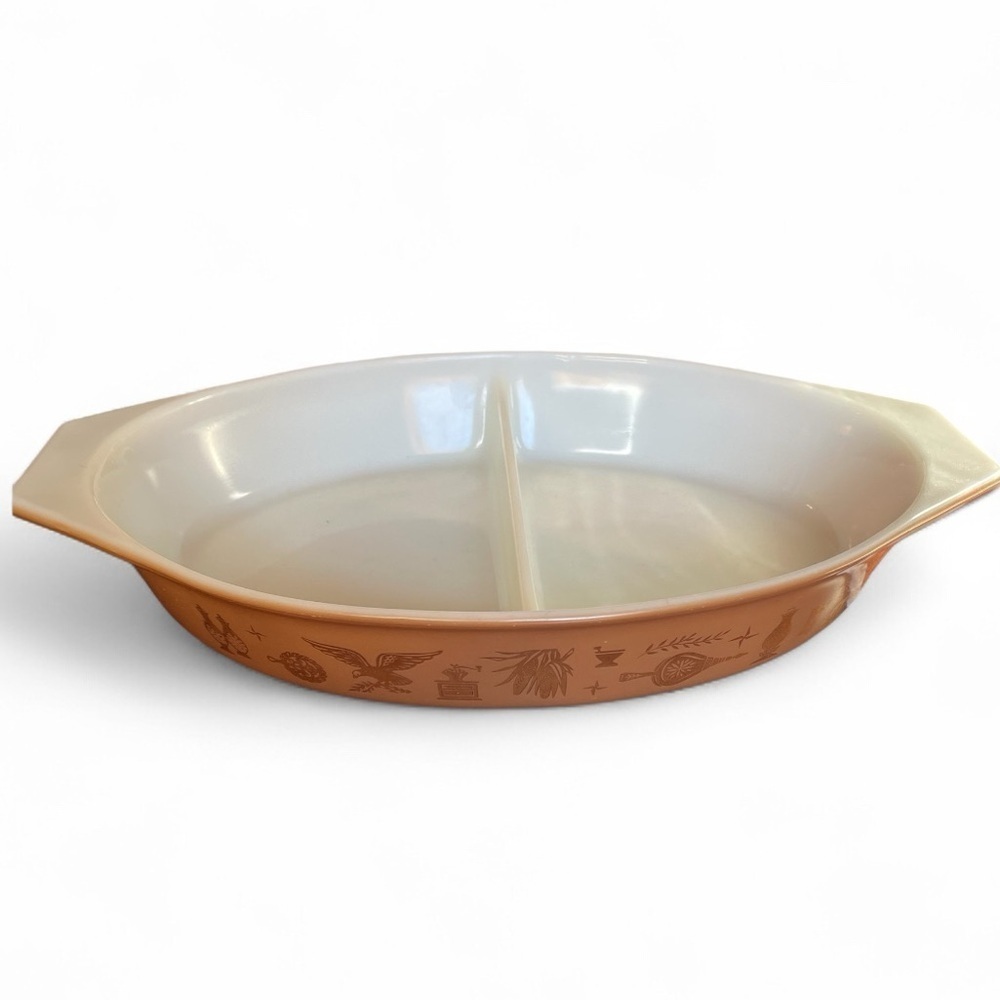 Pyrex divided casserole dish, Early America pattern, 1.5 quart, made in USA